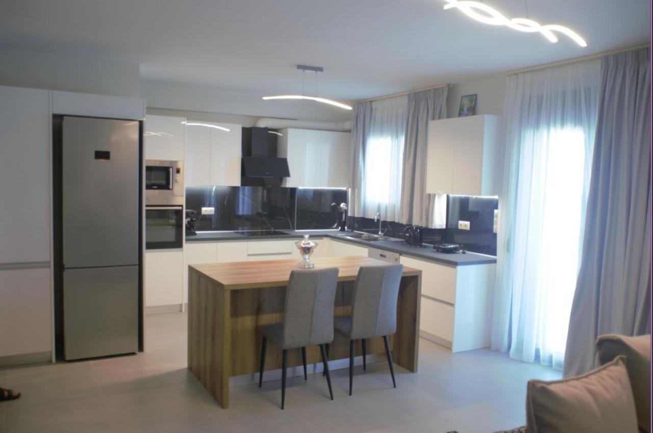 Poly'S Home 2 Ioannina Exterior foto