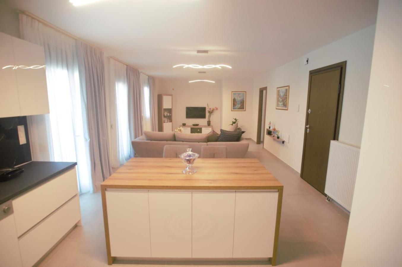 Poly'S Home 2 Ioannina Exterior foto